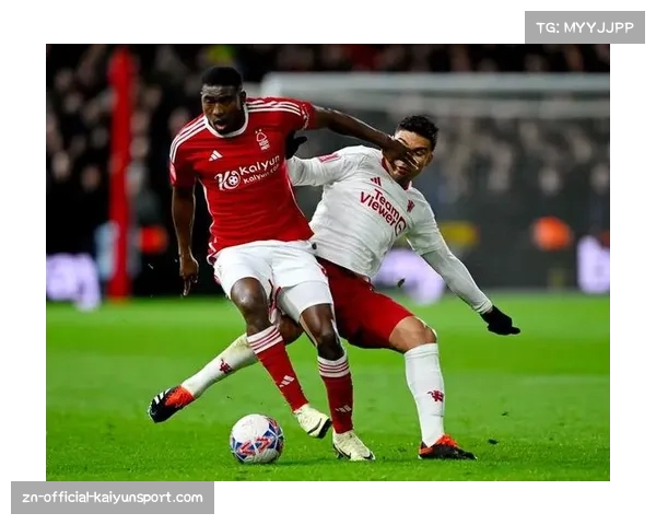 全靠同行衬托：利物浦切尔西双双落败，让只拿1分的曼联稳居三甲